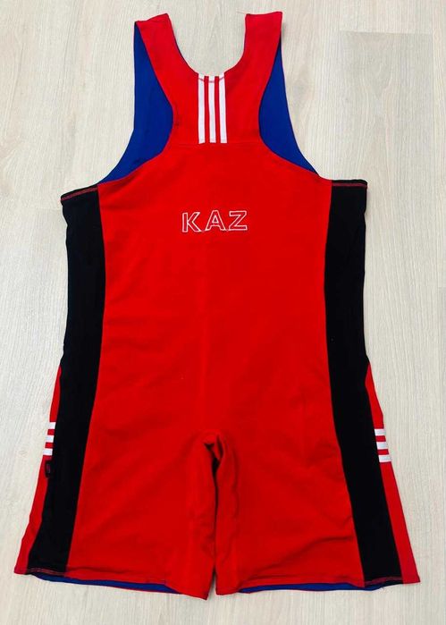 Продам трико для вольной борьбы adidas (двустороннее)