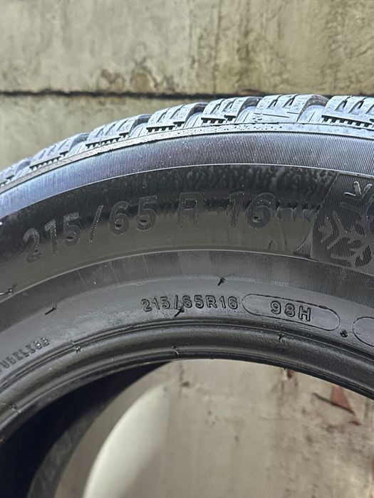 Michelin - Iarna - 215 / 65 / R16 - Stare f buna - Total Performance