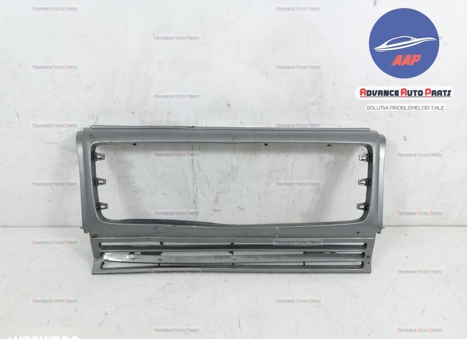 Оригинална централна решетка Мерцедес-Бенц / Mercedes-Benz G-Class W46