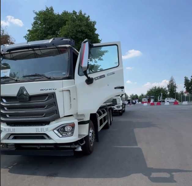 Vodovoz 20 KUB. Sinotruk HOWO 6×4 Водовоз   Kredit  Lizing
