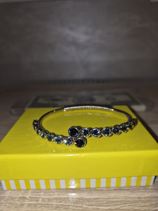 Браслет с кристаллами Swarovski