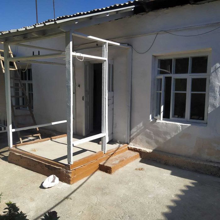 Кибрайда уй сотилади