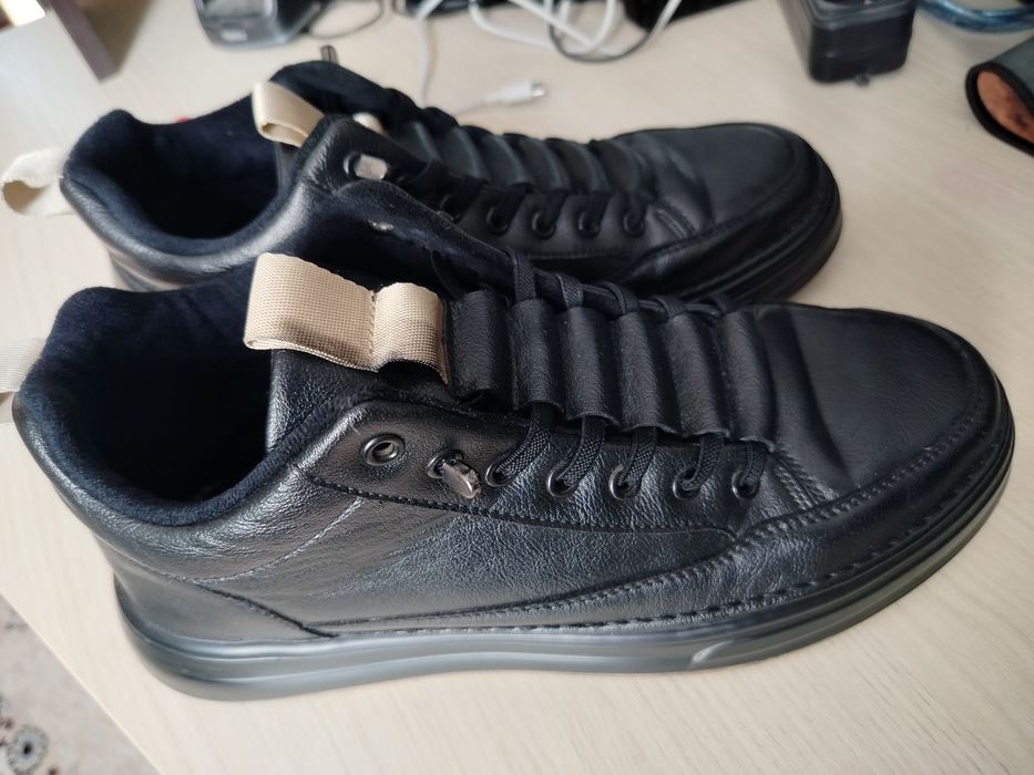 Зимние кроссовки