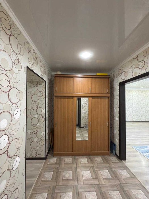 продается 3 ком квартира район Север восток