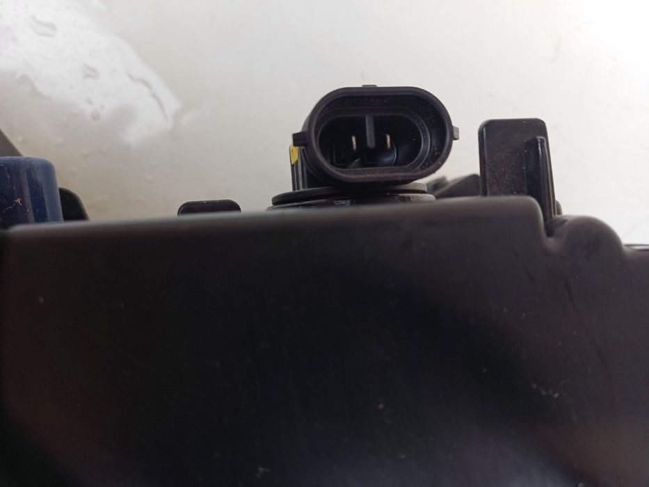 Ляв Халоген Led;  Tesla Model 3