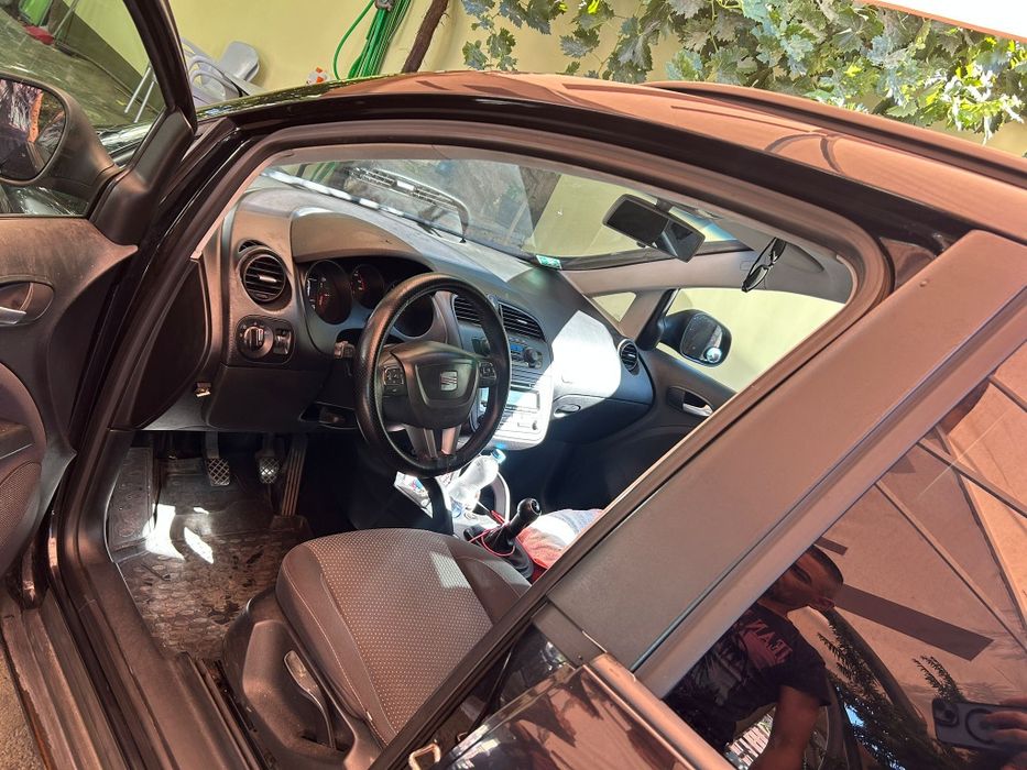 Vând Seat alteea xl 2012 , 2350€