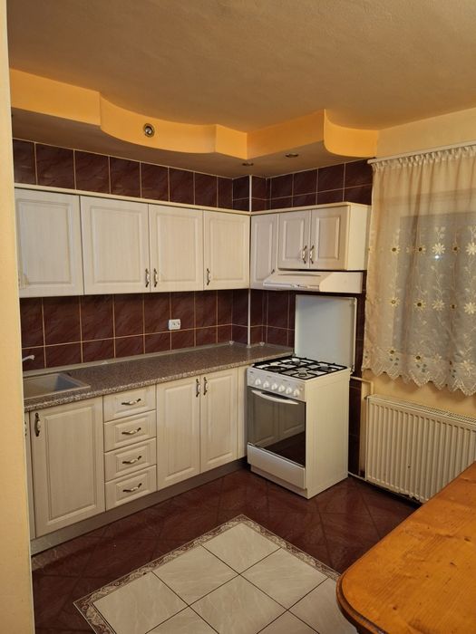 Apartament de închiriat