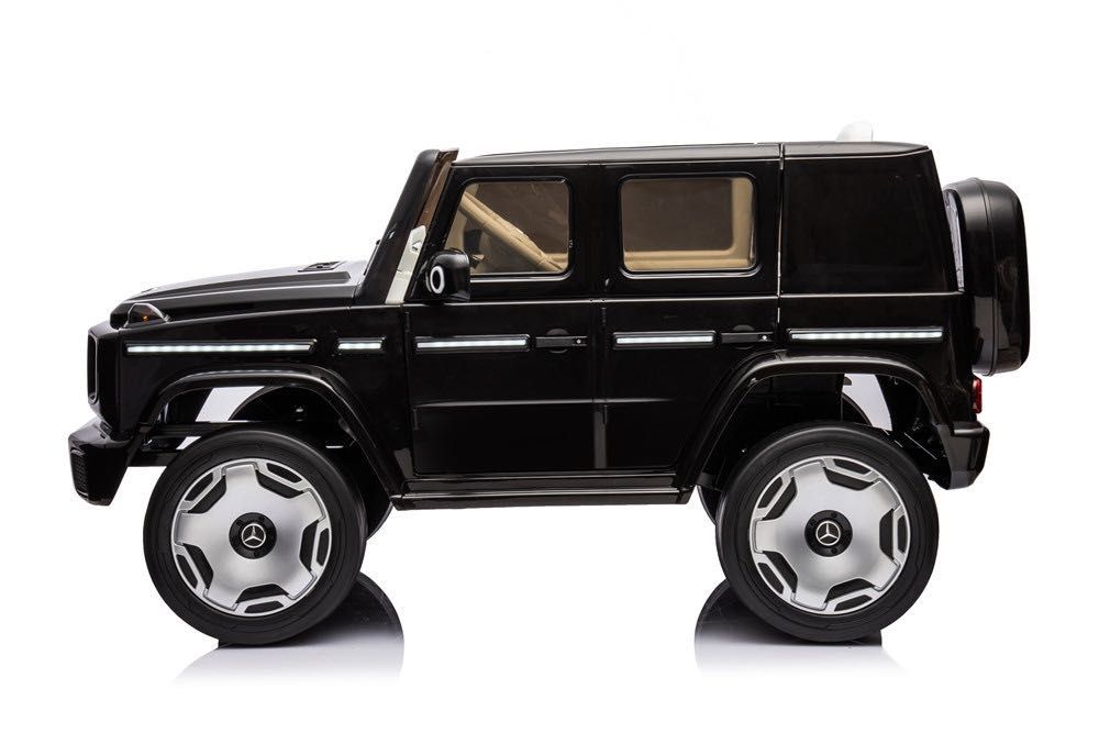 Акумулаторна кола Mercedes-Benz EQG в черен или бял цвят, 4х4