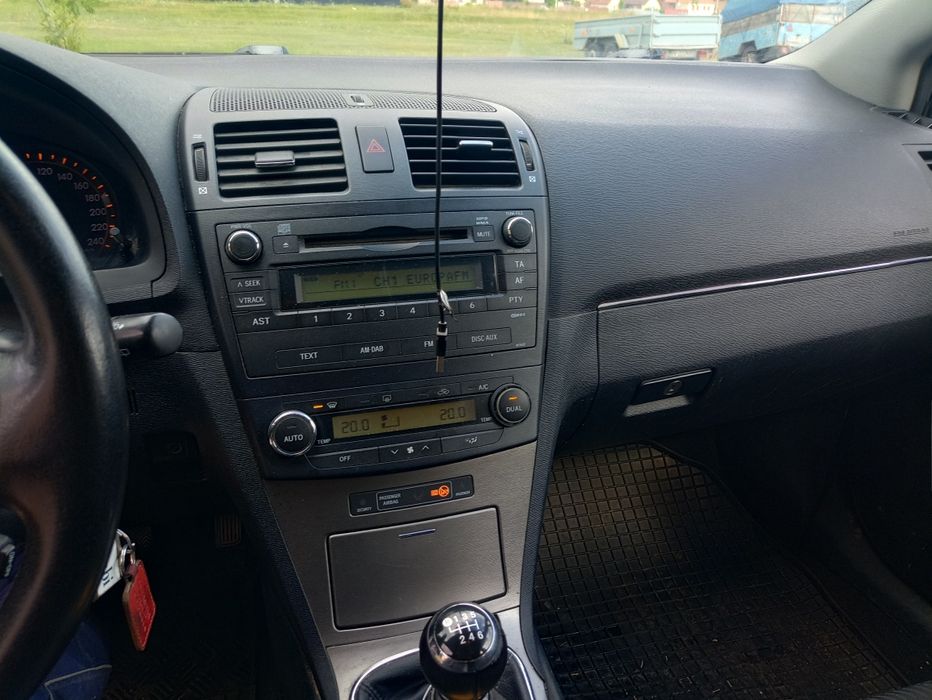 Avensis t27 2009 2.0 d4d