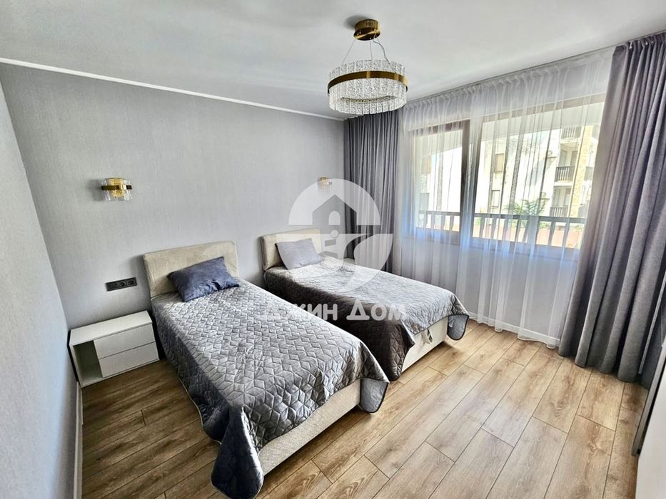 Продава се Тристаен апартамент в Свети Влас - 119 кв.м за 1933 €/кв.м - Снимка #8