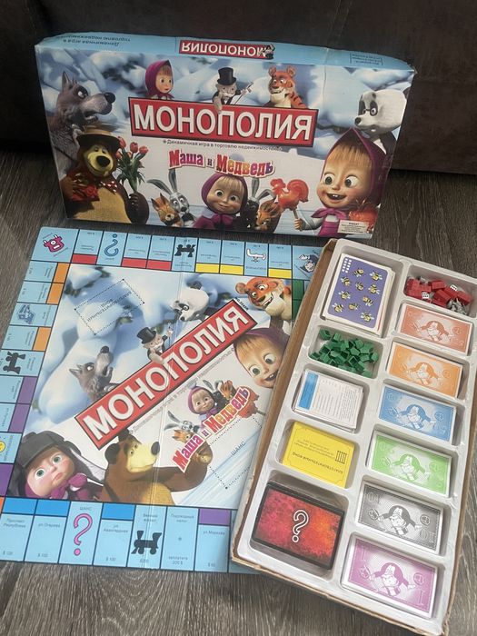 2 пакета игрушек + коляска