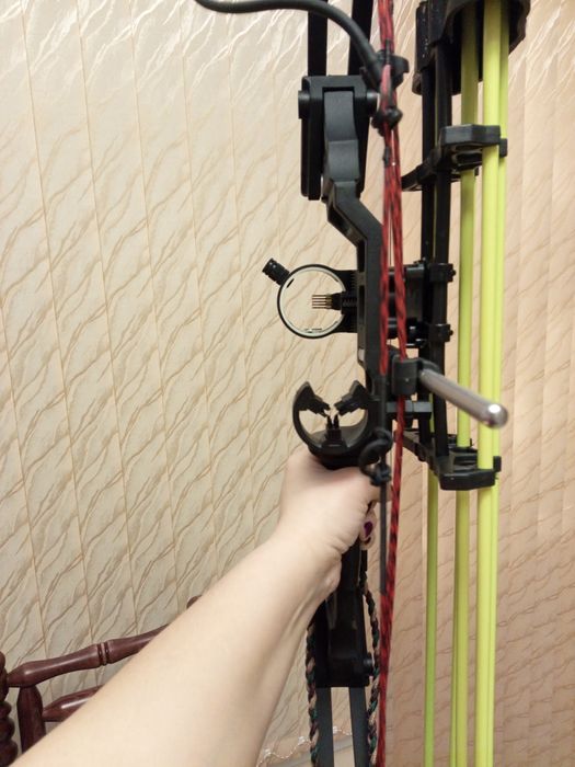 спортен *Compound* лък