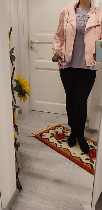 Gecuta Softy Outwear,roz pudra, cambrată slim fit, fină