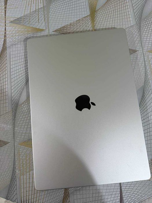 Apple Macbook Pro 16 M3 Pro