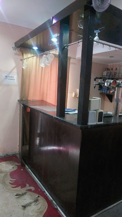 Продаю срочно барную стойку