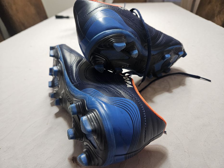 Adidas pentru fotbal