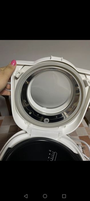 Vând oala multifuncțională Tefal