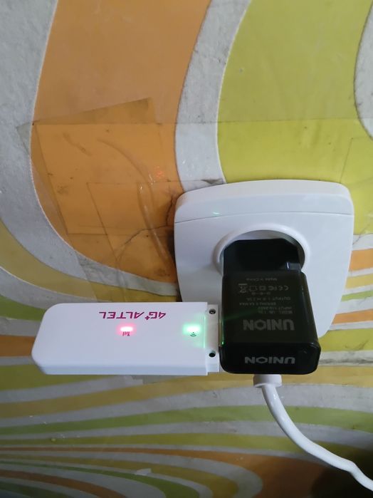 Новый! алтел теле2 роутер модем вайфай usb 4G Wi-Fi