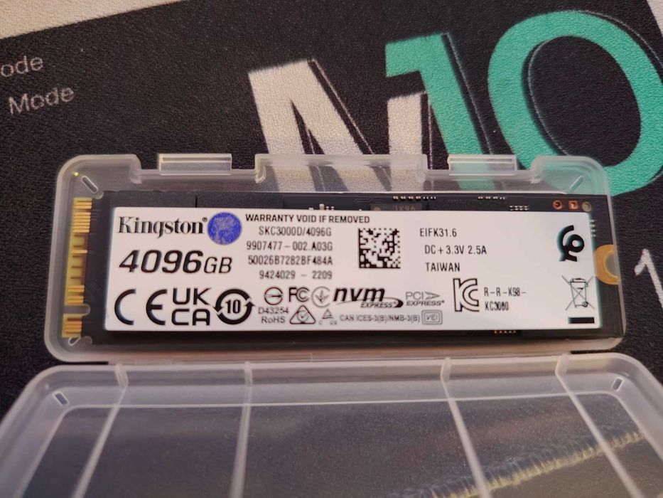 Kingston KC3000 4096GB SSD диск, черен, PCIe 4.0 x4, NVMe, M.2 2280
