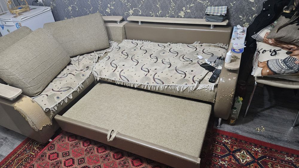 Диван мягкий складной !