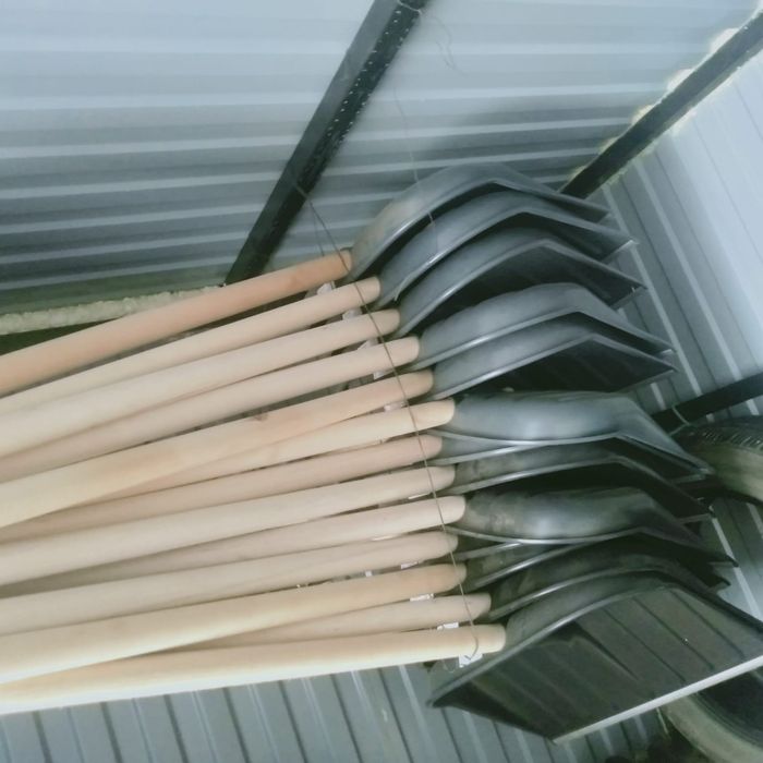 Продам лопату для снега