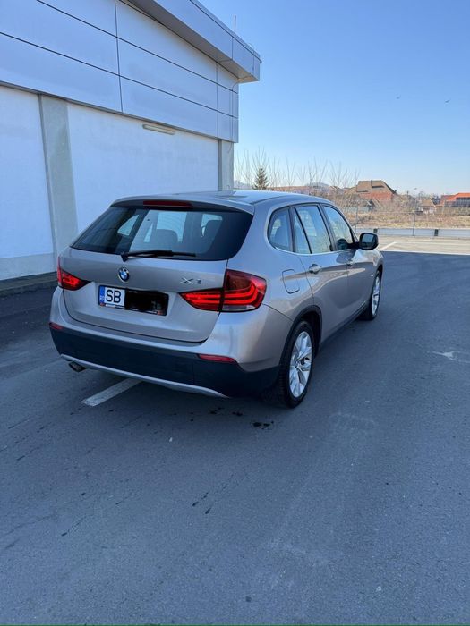 BMW X1 2010 — imagine 5