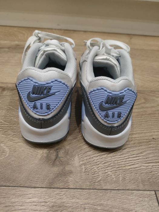 Продавам Nike air max 90