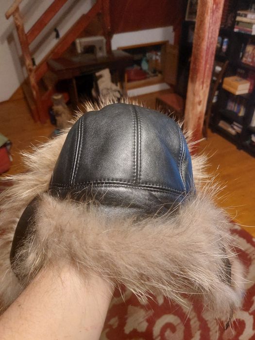 Căciulă  ruseasca de piele cu  blana raton