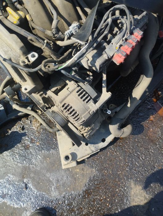 Alternator electromotor compresor clima Dacia Duster 1.6b