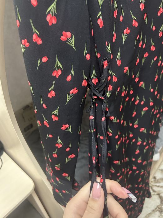 Продам черное платье размер на 12-17 лет