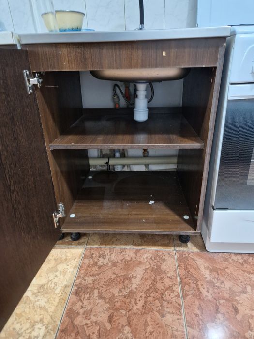 Кухонная мебель срочна