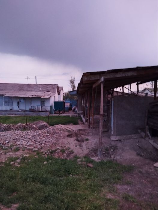 Паркент, Новбахор, 8 сотых. Ховли жой.Обмен