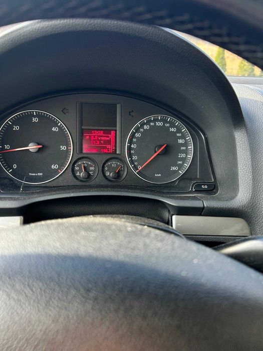 Volkswagen Golf 5 – 2.0 TDI, 2005, automată DSG