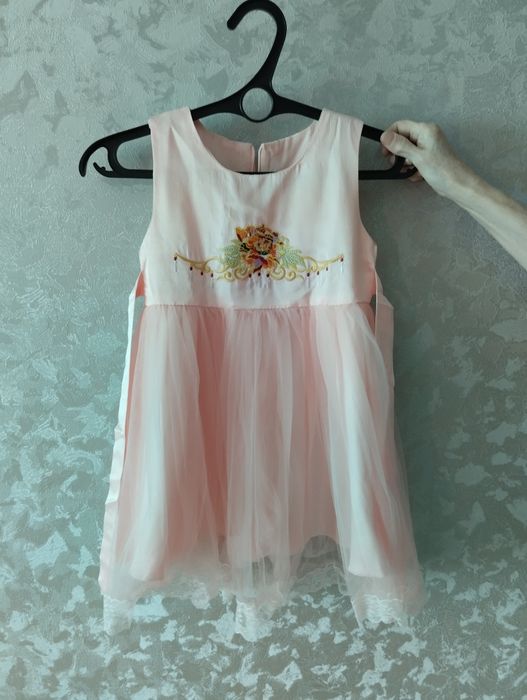 Продам платье нарядное