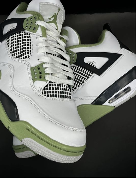 Jordan 4 Seafoam