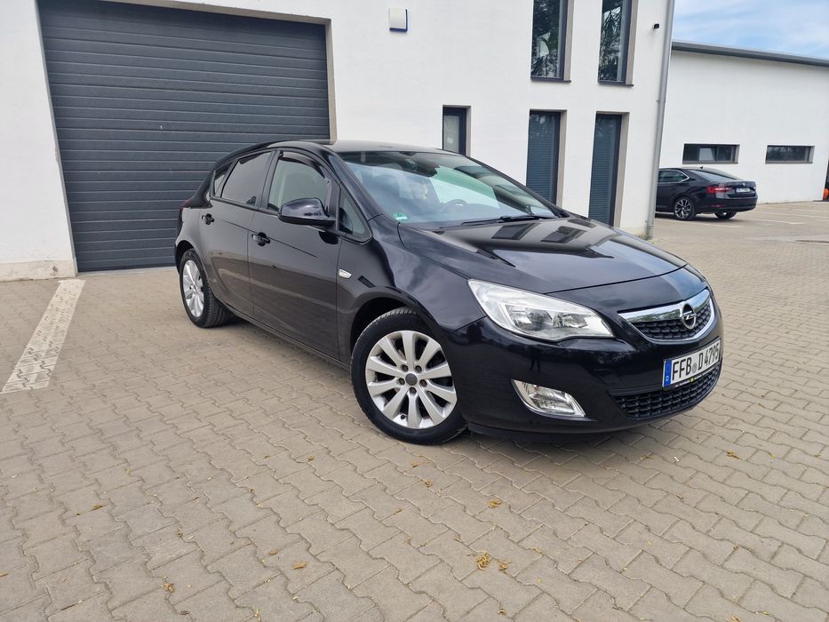 Opel Astra J 1.7 CDTI, 110 CP