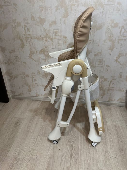 Детское кресло для кормления