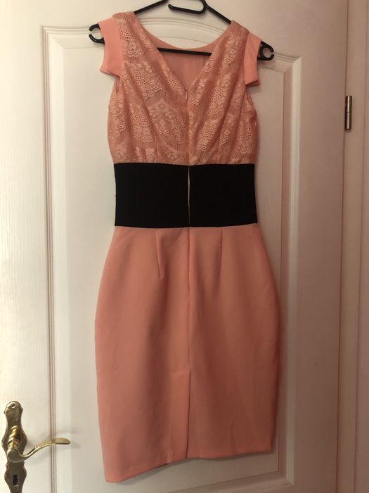 Rochii de ocazie roz