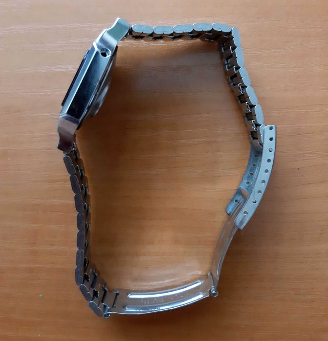 Часовник TIMEX H Cells