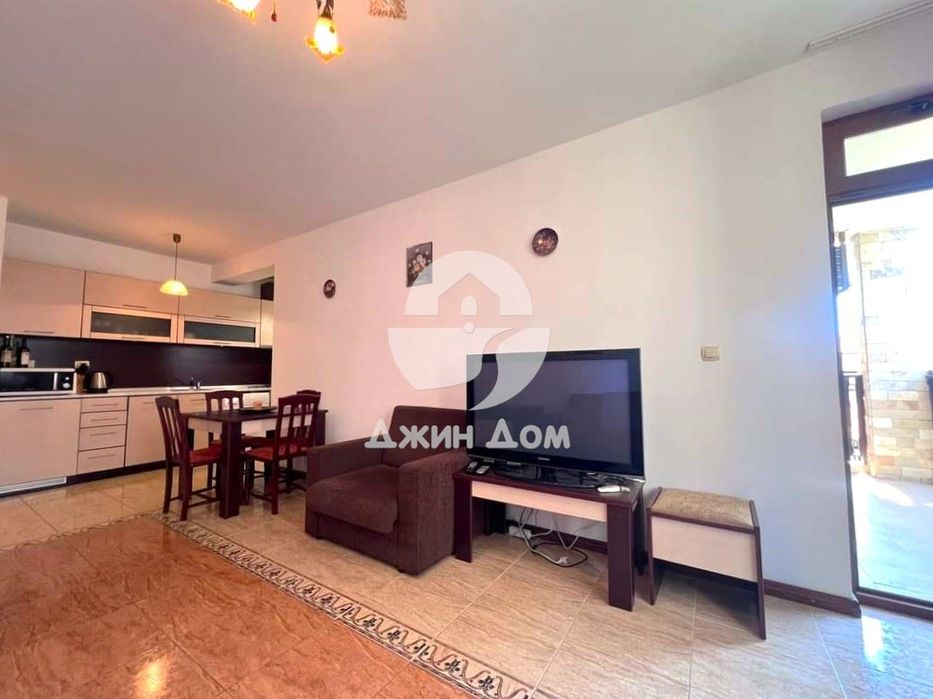 Продава се Двустаен апартамент в Свети Влас - 66 кв.м за 1182 €/кв.м - Снимка #3