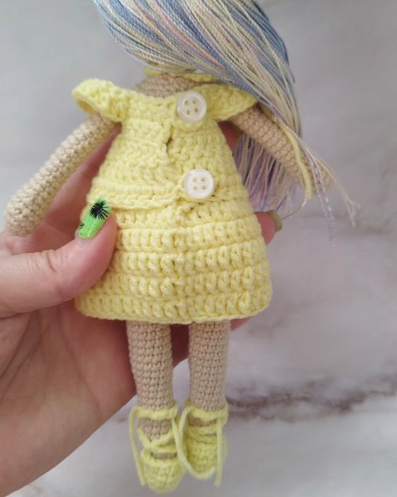 Кукла вязаная "Леди"
