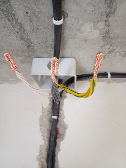 Услуги электрика, электромонтаж