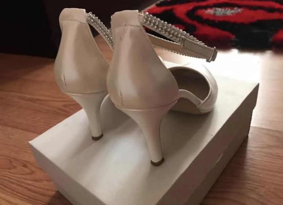 Pantofi de mireasa ivory