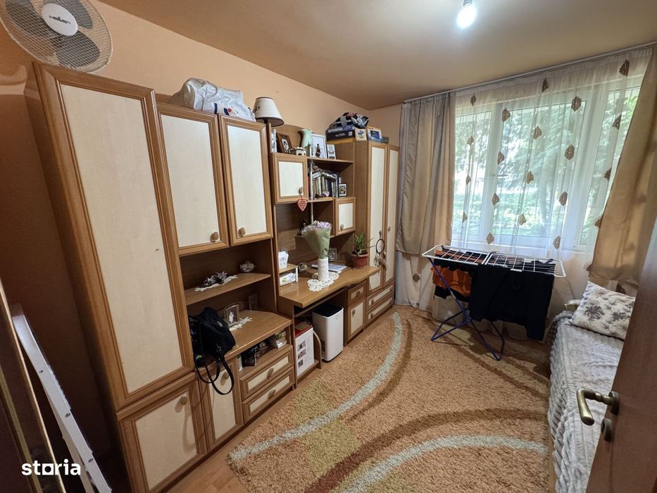 Apartament cu 2 camere, semidecomandat, parter , Aleea Postavaru, Carp