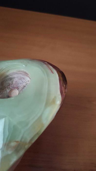 Масивен свещник от естествен оникс форма на сърце