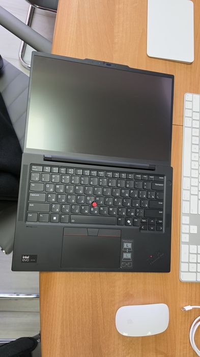 Lenovo ThinkPad T14s Gen 5 Ultra 7 155U 32/512G 14" FHD+ Touch W11 Pro