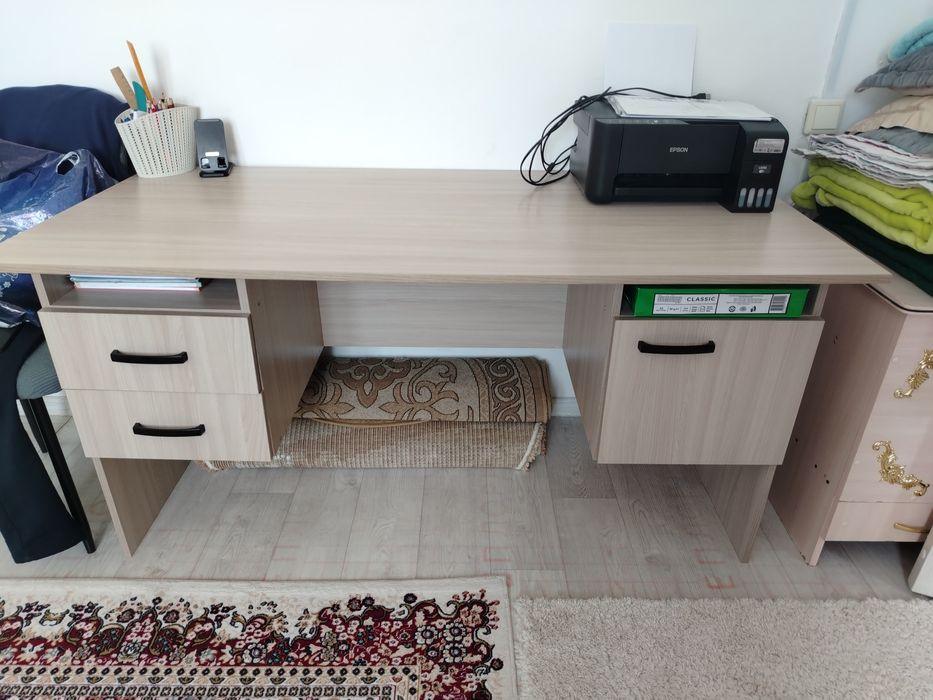 Столы учебные новый хороший новый состояние