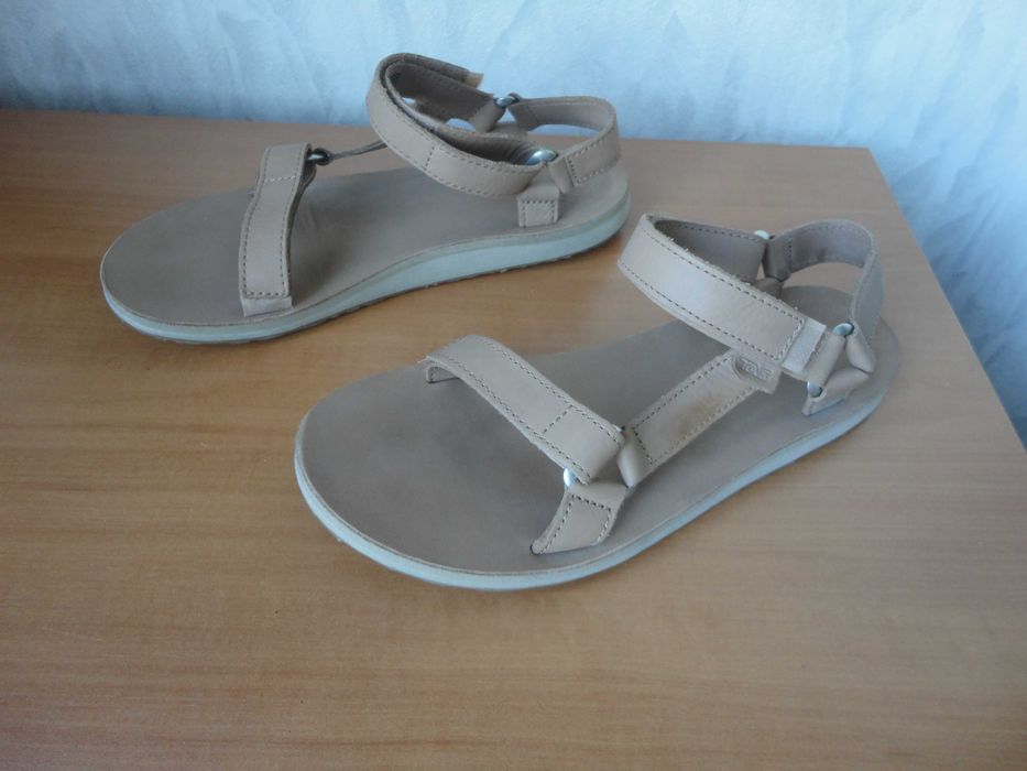 N41-42 Teva/естествена кожа/дамски сандали