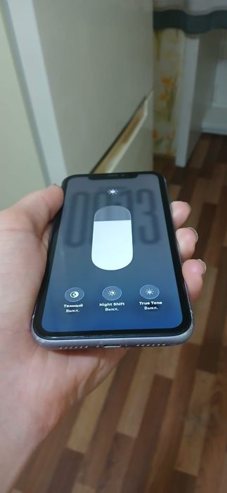 Продам iPhone 11