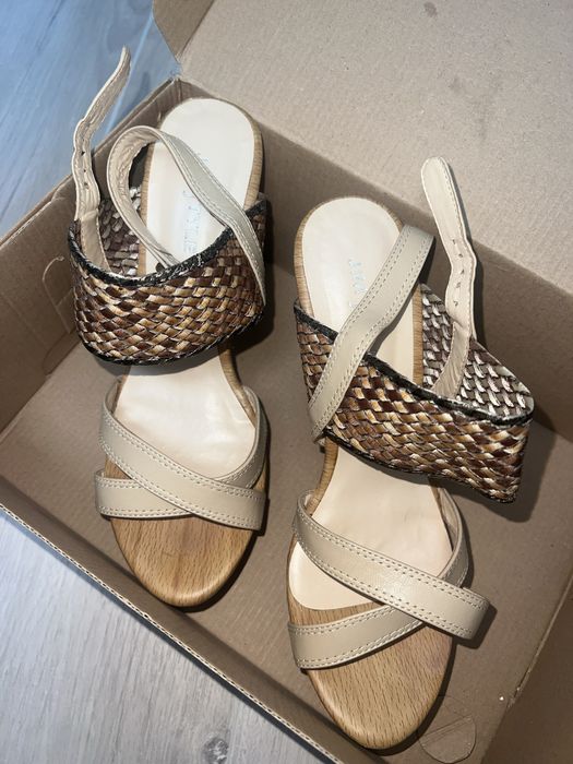 Босоножки 35 размер